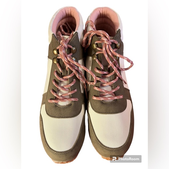 TRUE CRAFT brand wage hiker boot. Size 7.5M. NWOT - Picture 2 of 7